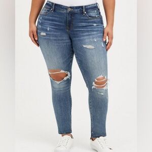 TORRID - Boyfriend Straight Mid-Rise Jean - 12
